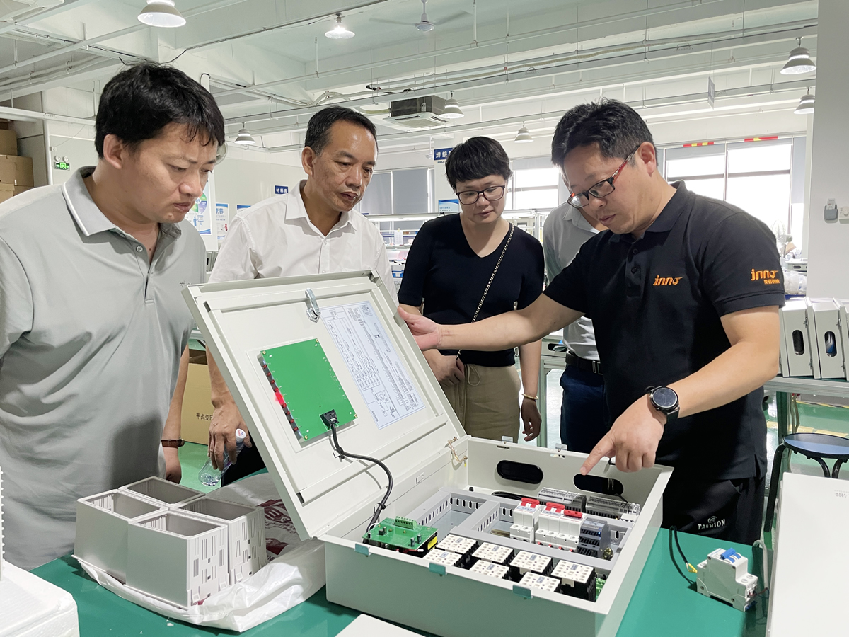 加強校企合作，共建產學共贏